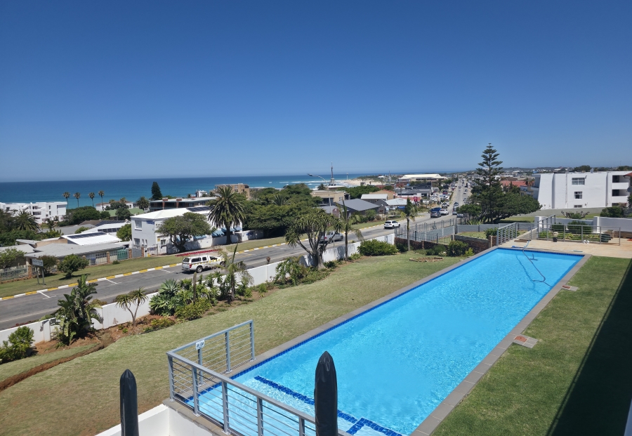 5 Bedroom Property for Sale in Jeffreys Bay Central Eastern Cape